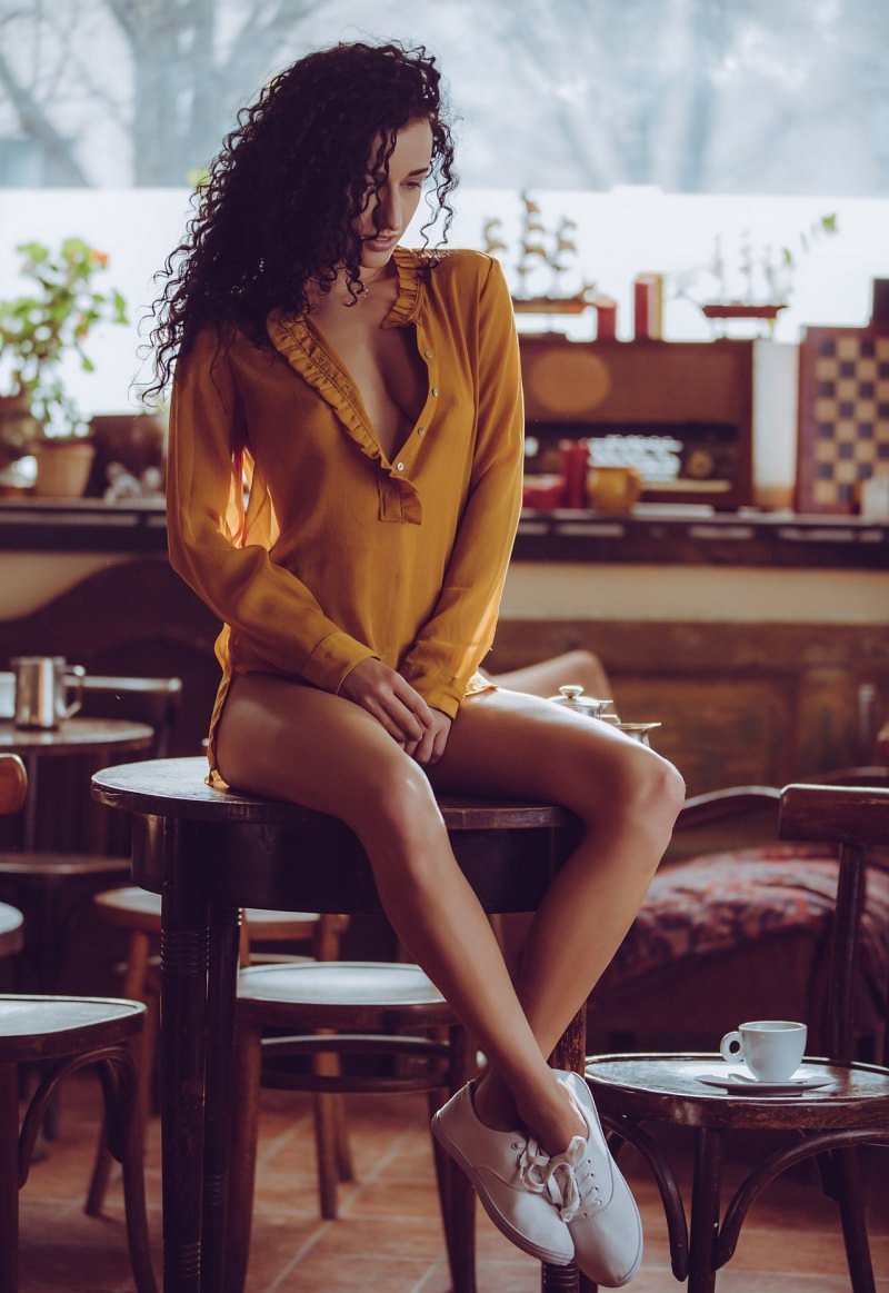 Адриана, 21